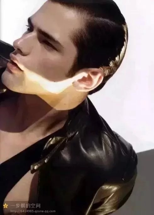 不点周