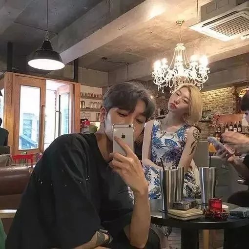 爱上月亮