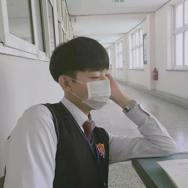 欹一